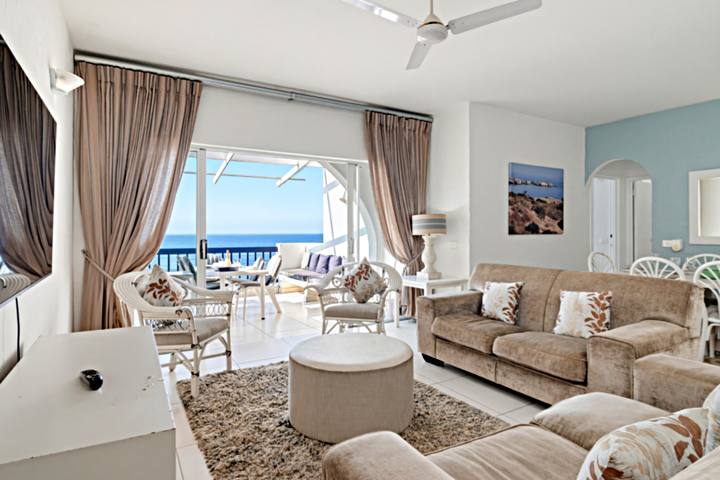 Santorini Akrotiri 28 Lounge 2 2026